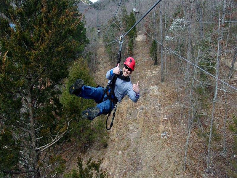 ZIP Ozark Explorer of Branson Zipline Wolf Mnt